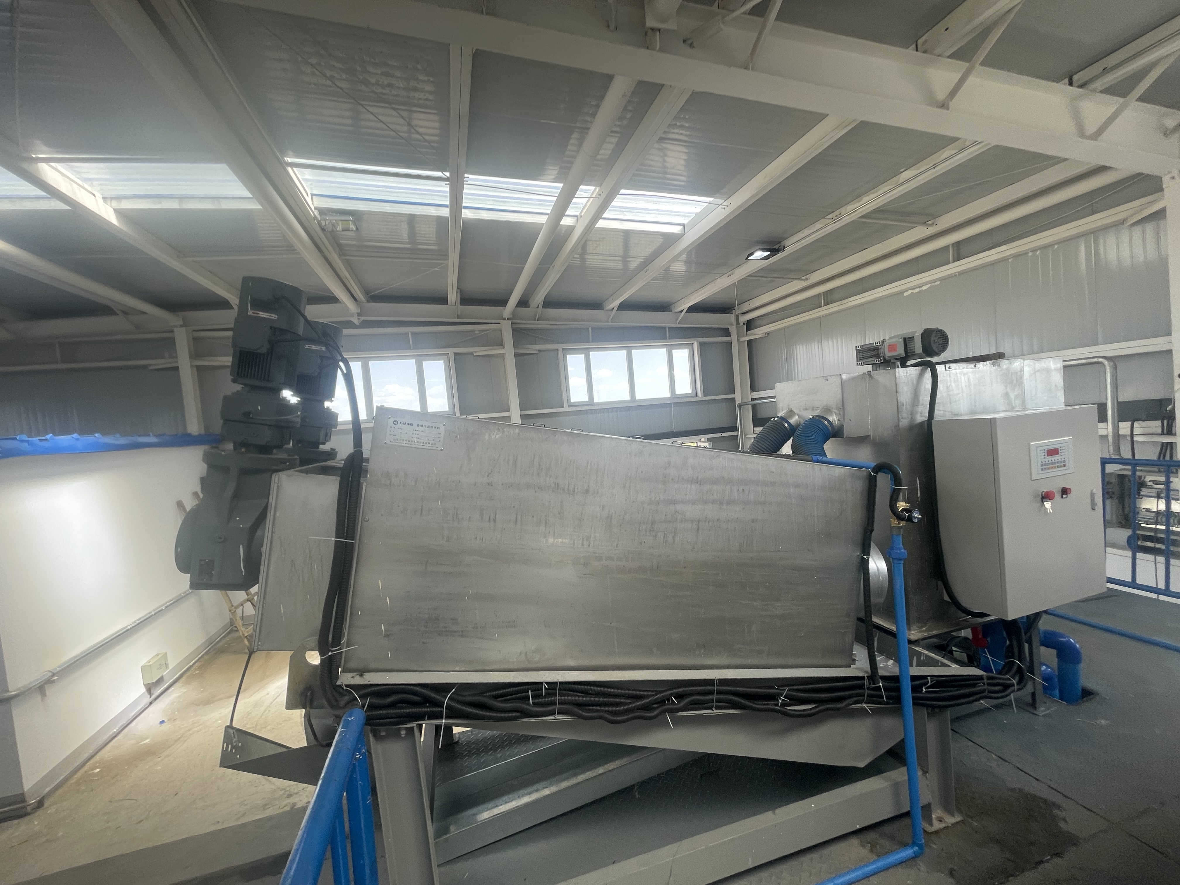 煤化工污水适合用叠螺机吗?新疆煤化工扩增402型叠螺机 煤化工污水适合用叠螺机吗?新疆煤化工扩增402型叠螺机